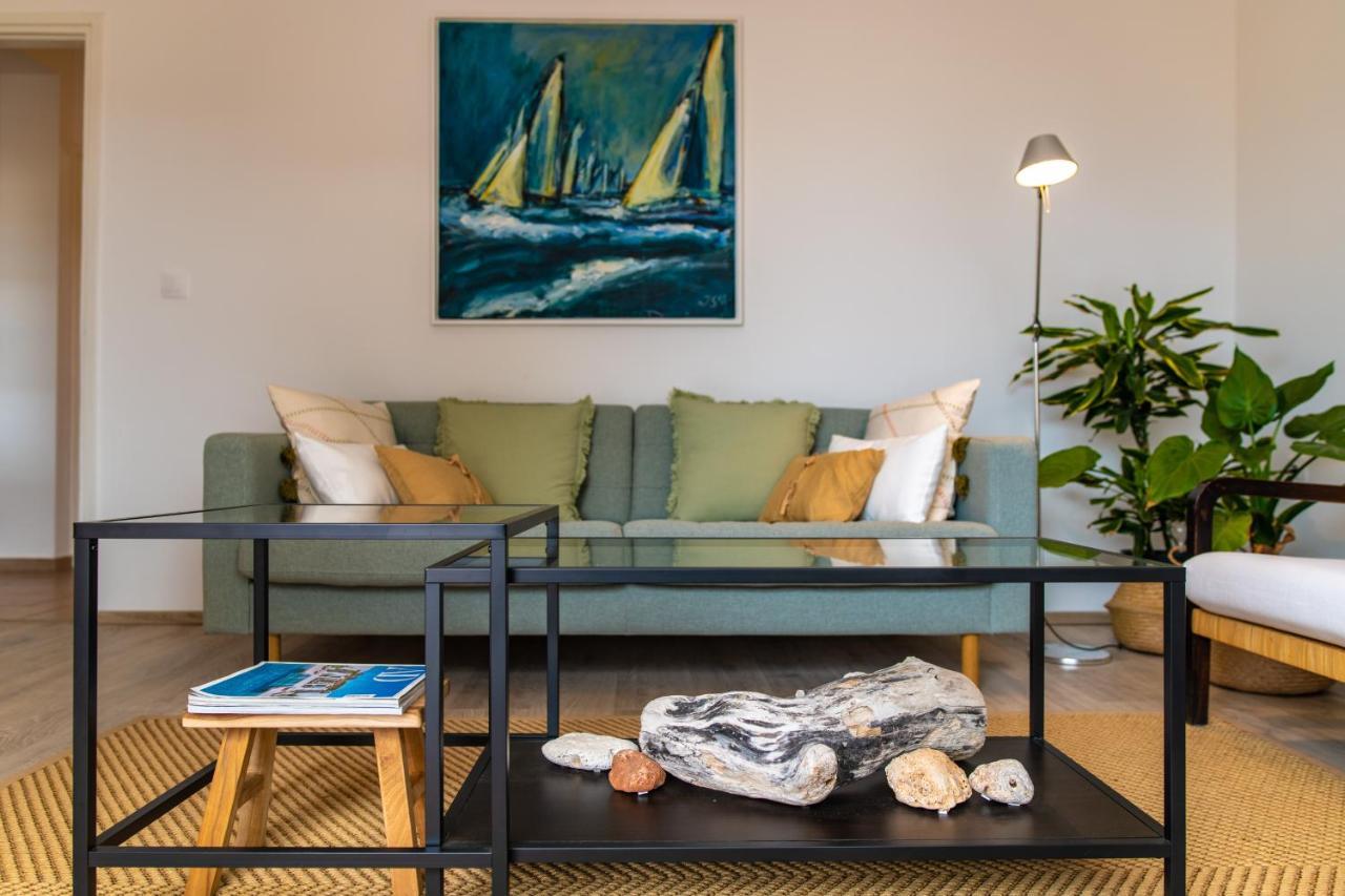 Apartment Axelle 50 Meters To The Beach Banjole Bagian luar foto