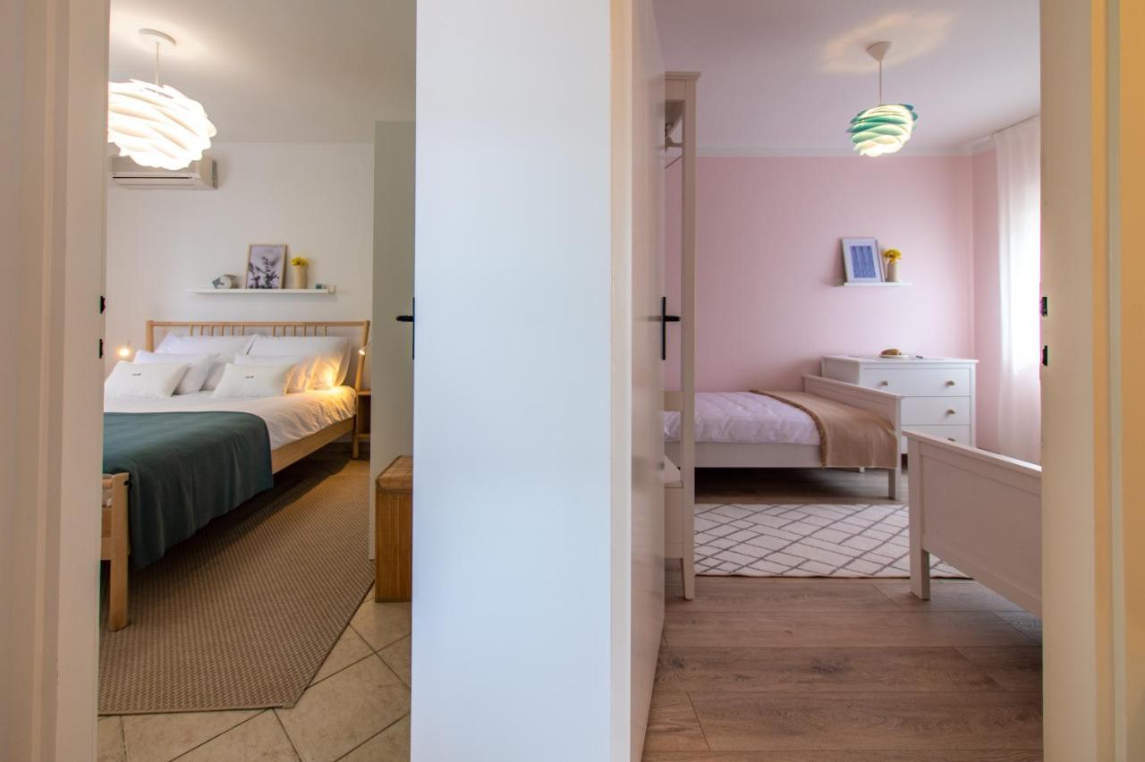Apartment Axelle 50 Meters To The Beach Banjole Bagian luar foto
