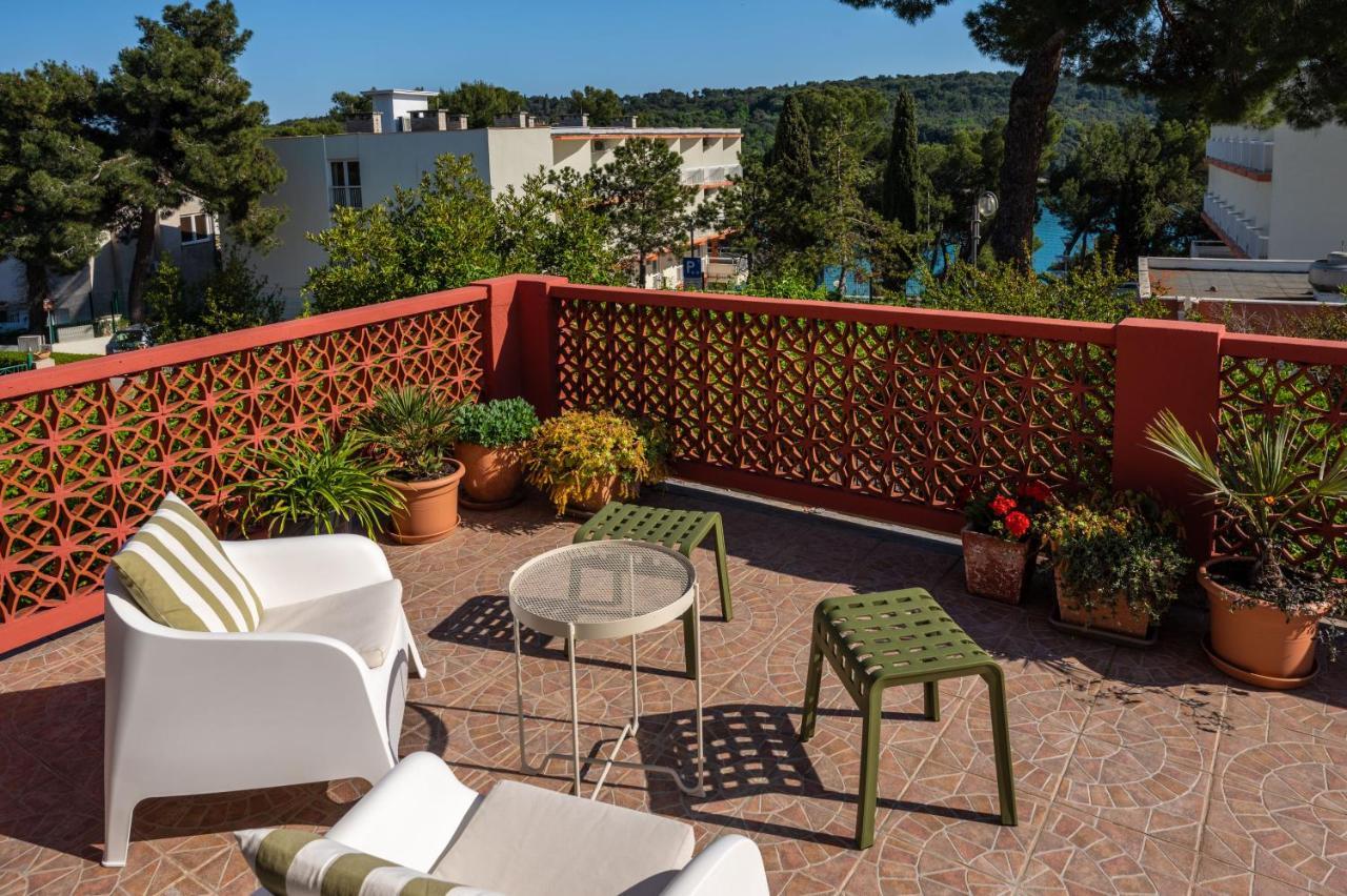 Apartment Axelle 50 Meters To The Beach Banjole Bagian luar foto