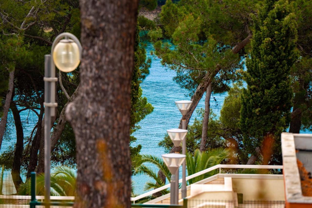 Apartment Axelle 50 Meters To The Beach Banjole Bagian luar foto